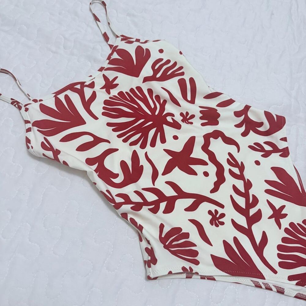 H&M Ladies Padded High-cut Red & white floral print one piece swimsuit chic mom